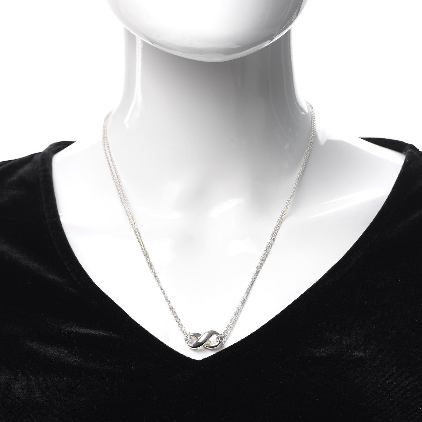 Sterling Silver Figure 8 Pendant Necklace