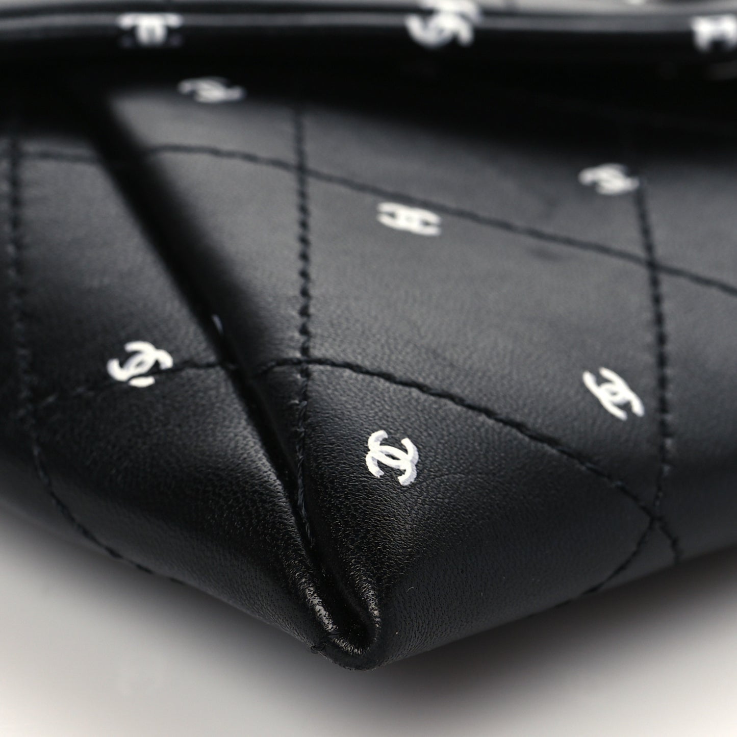 Printed Lambskin Logo CC Envelope Clutch With Chain Black White