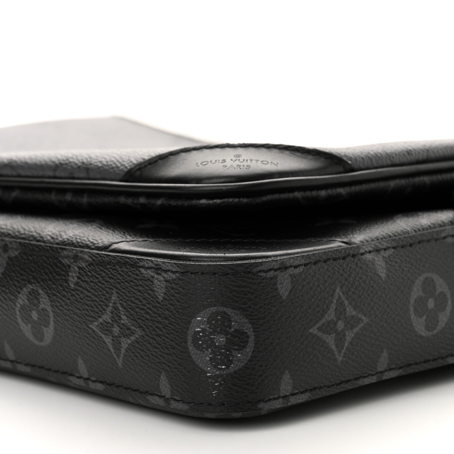 Louis Vuitton Reverse Monogram Eclipse Trio Messenger 12 of 13