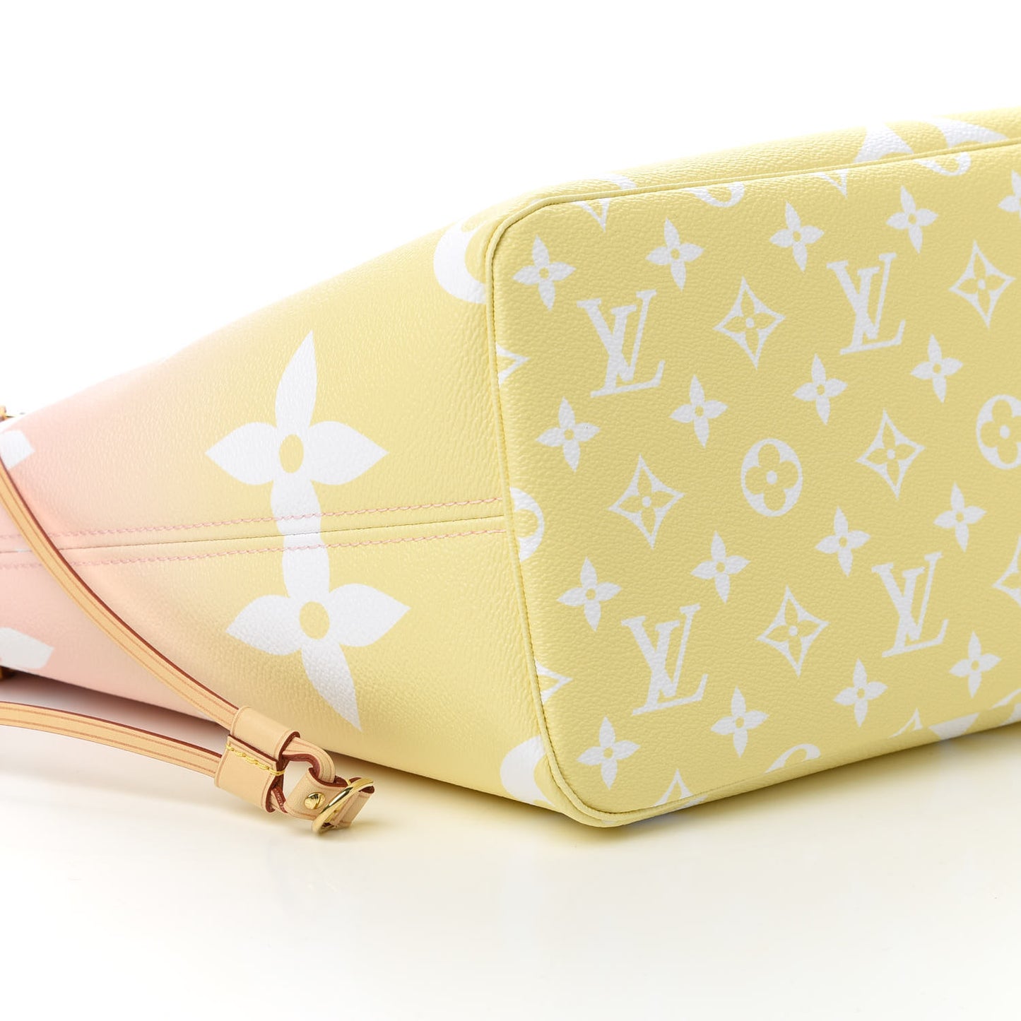 Monogram Giant By The Pool Neverfull MM Light Pink