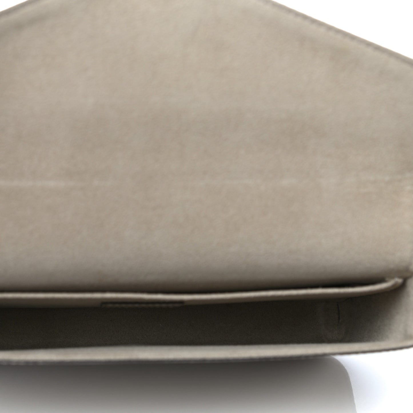 Epi Felicie Pochette Chain Wallet Galet