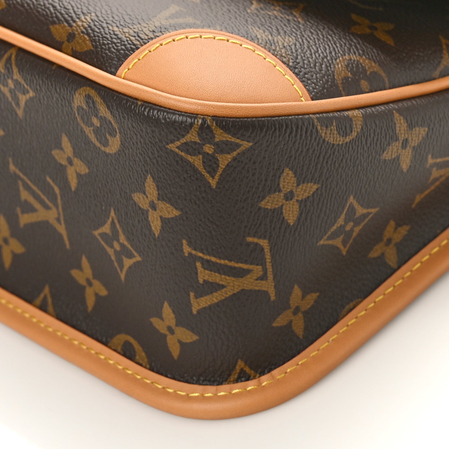 Monogram Diane Black