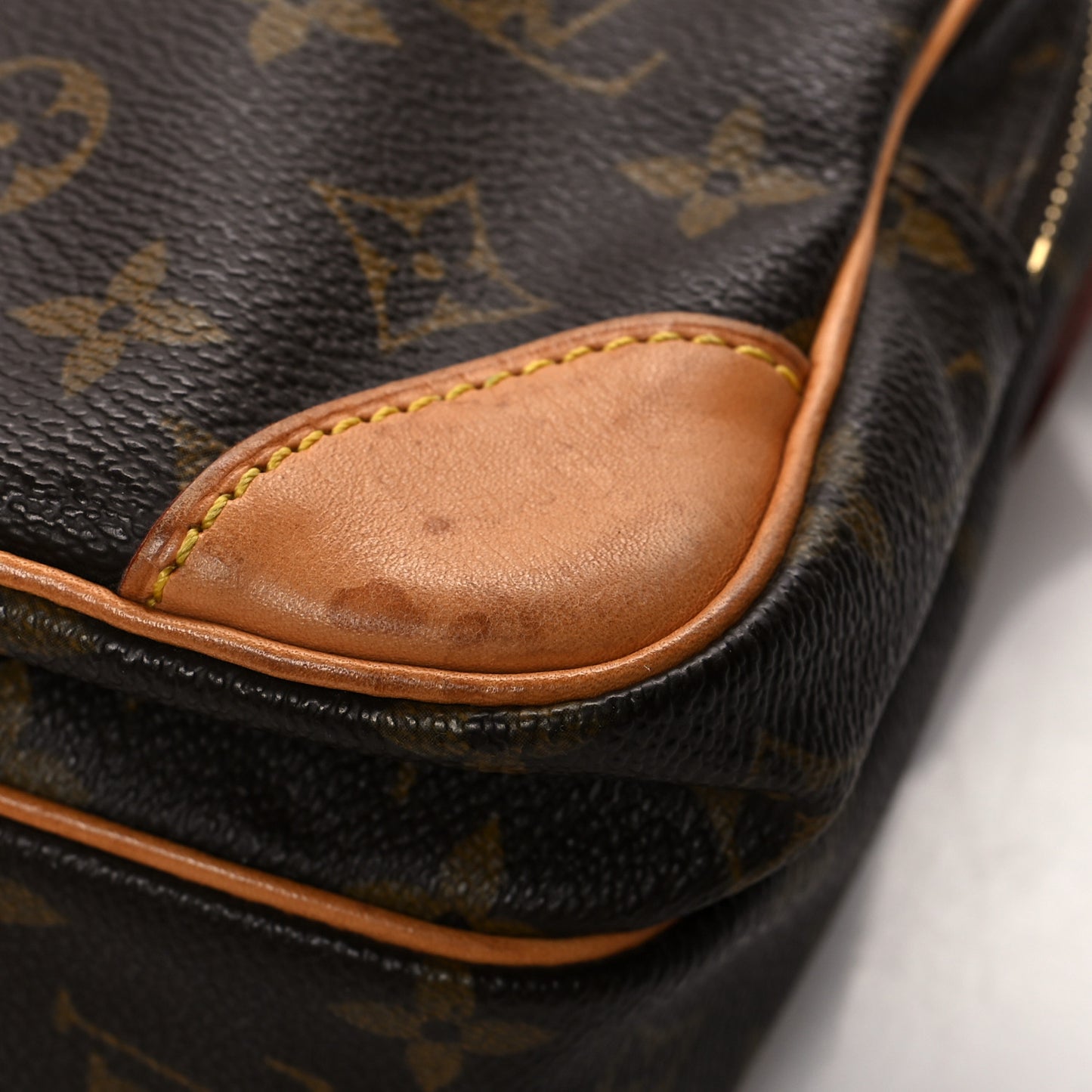 Monogram Amazone