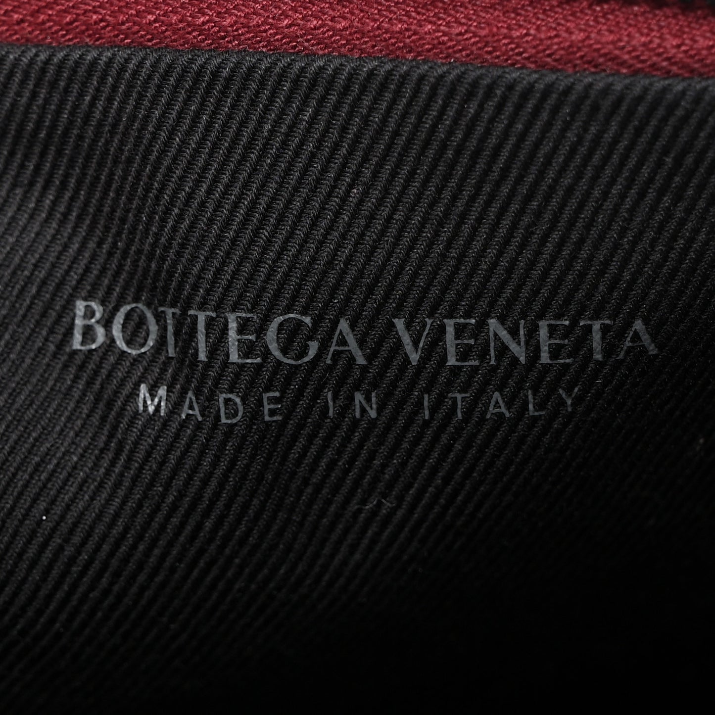 Nappa Intrecciato Wristlet Zip Pouch Bordeaux