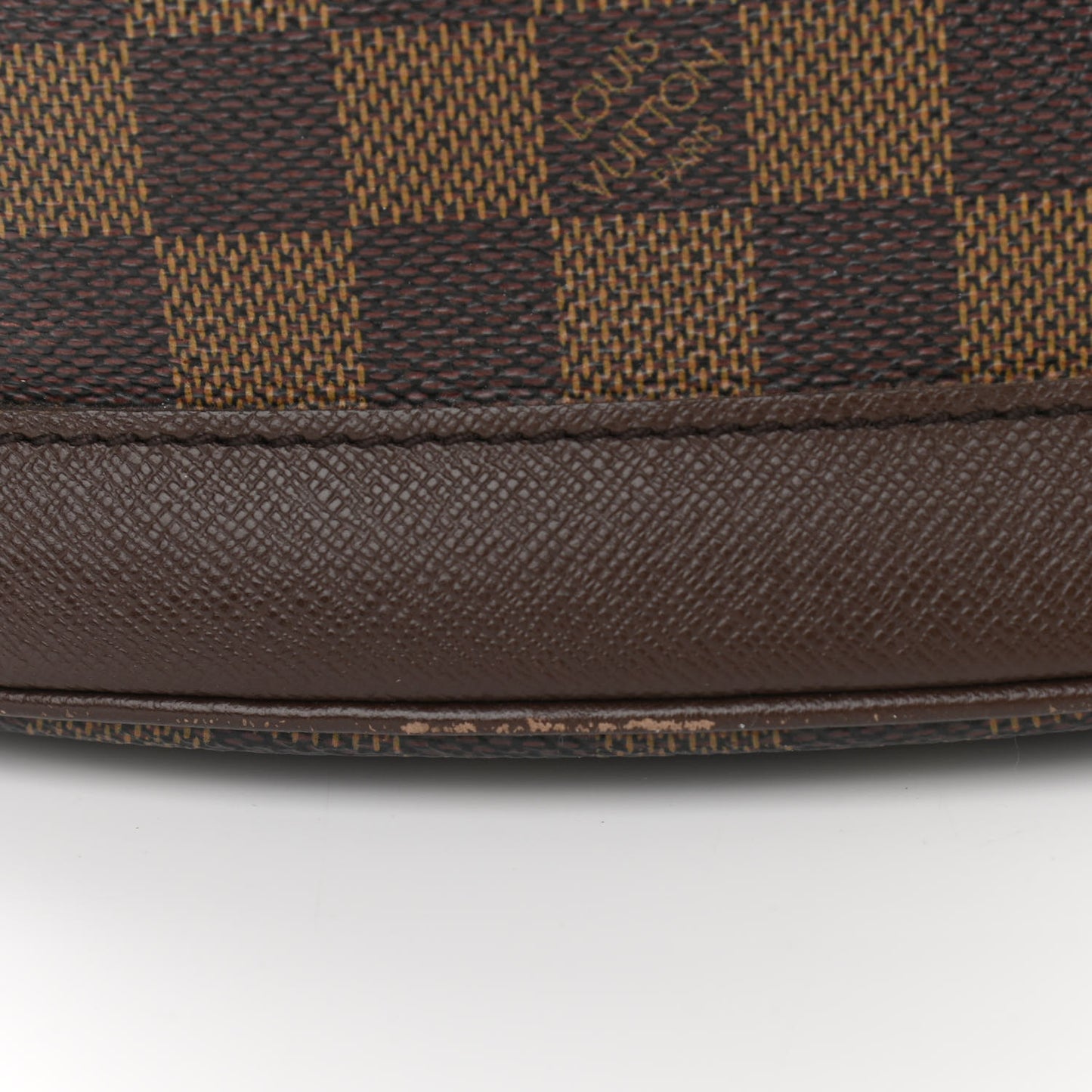 Damier Ebene Marais Bucket 23