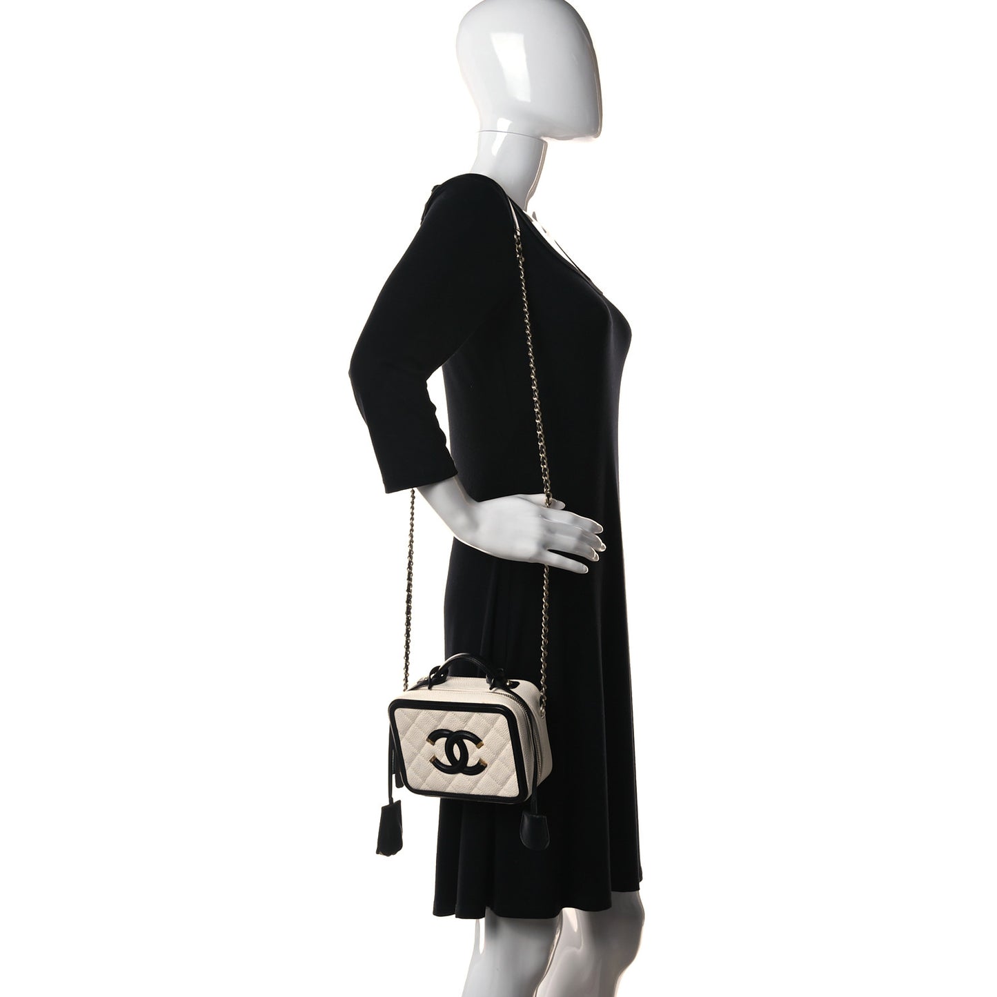 Caviar Quilted Small CC Filigree Vanity Case White Black