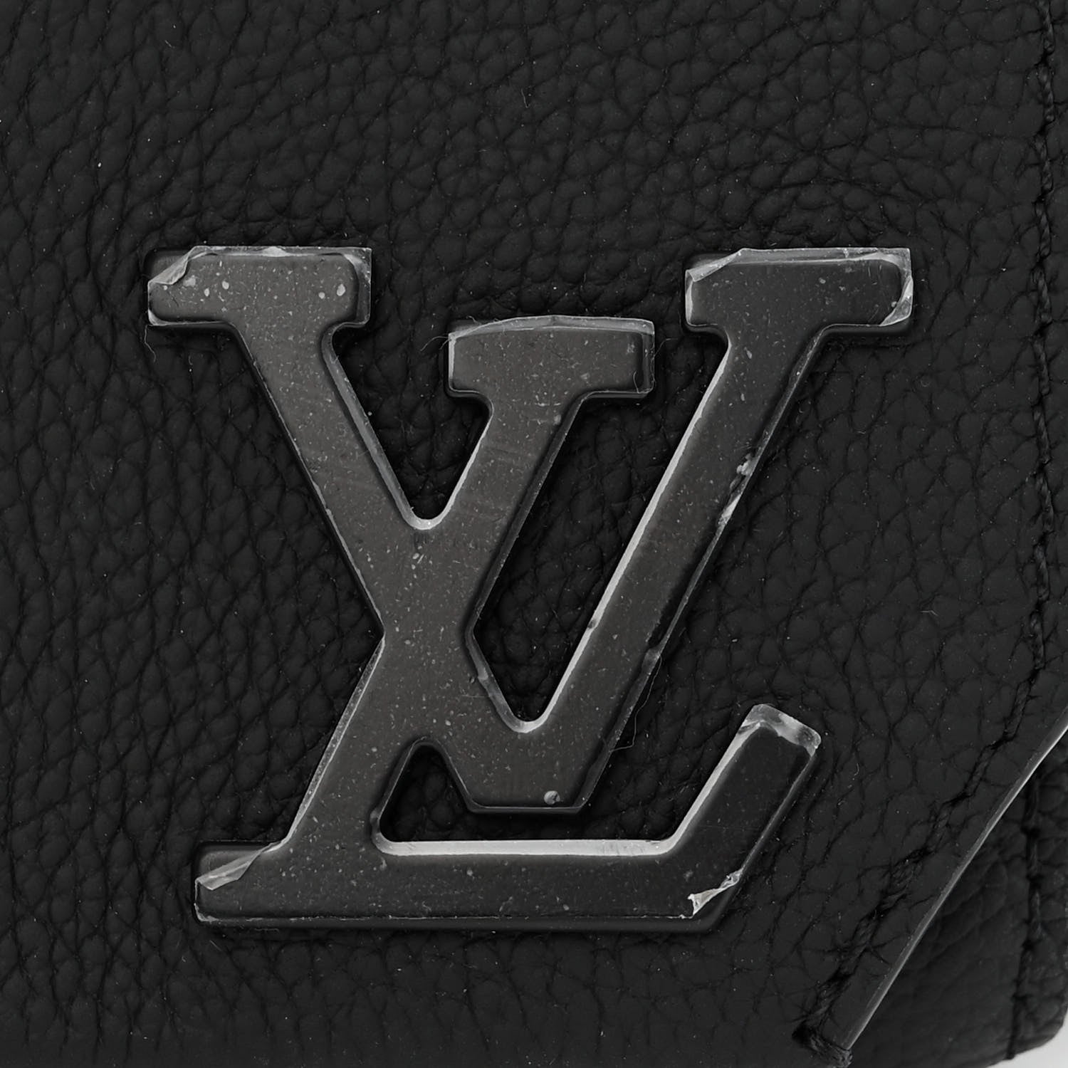Louis Vuitton Grained Calfskin Aerogram Takeoff Sling Black 11 of 12