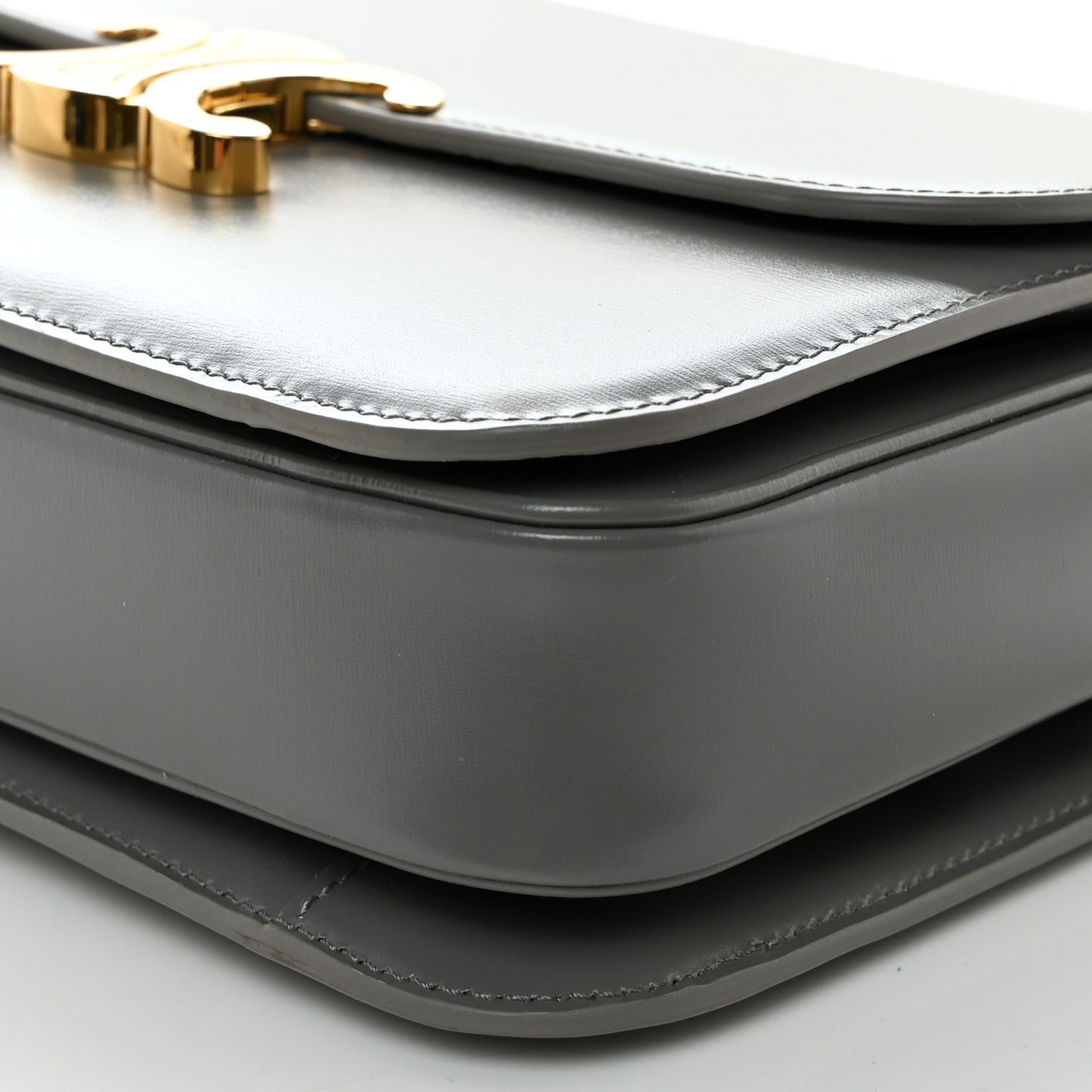 Shiny Calfskin Medium Triomphe Pebble