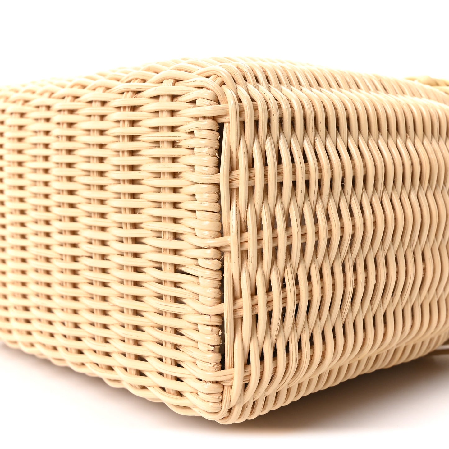 Wicker Calfskin North South L19 Extra Pocket Pouch Ivory