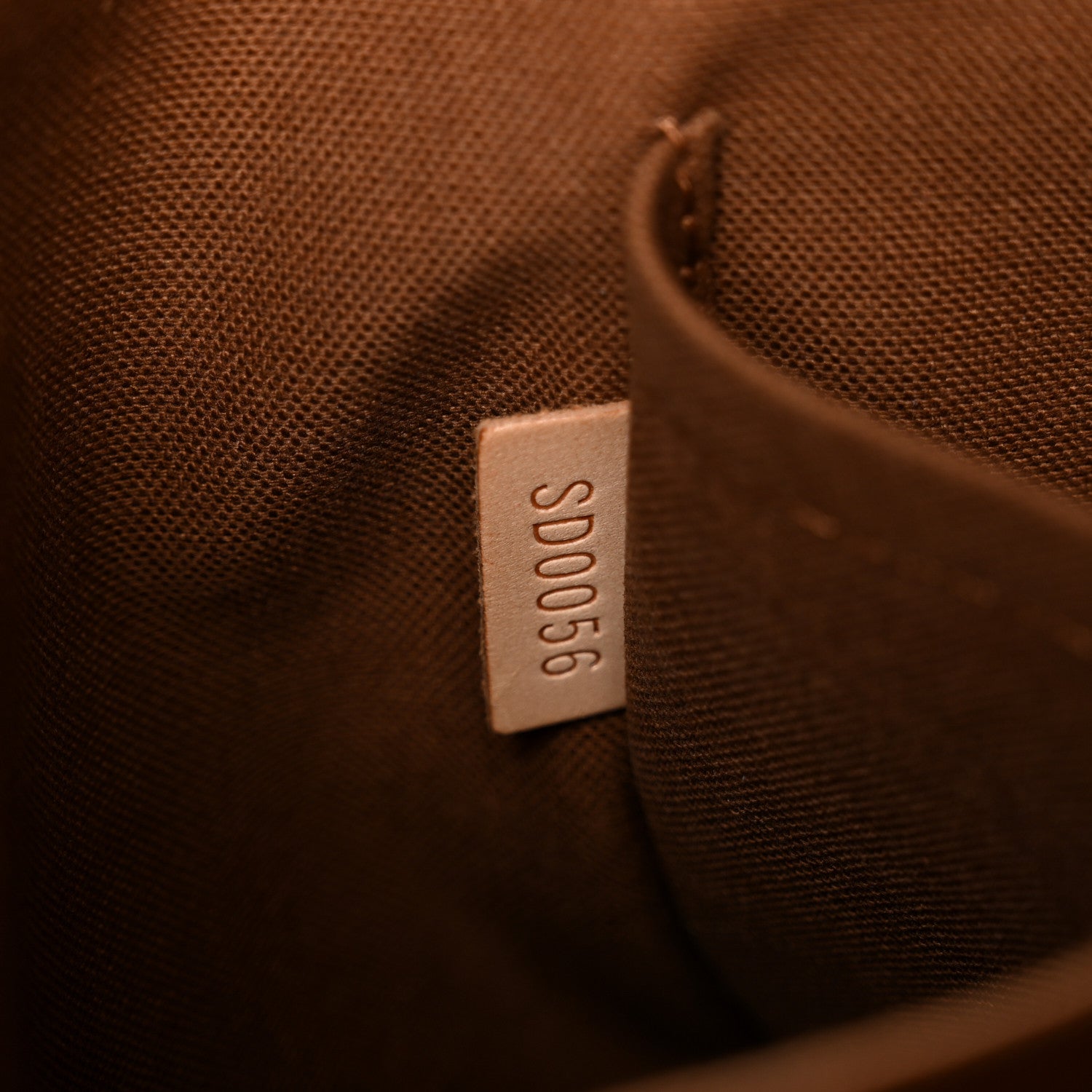 Louis Vuitton Monogram Tulum GM 7 of 11