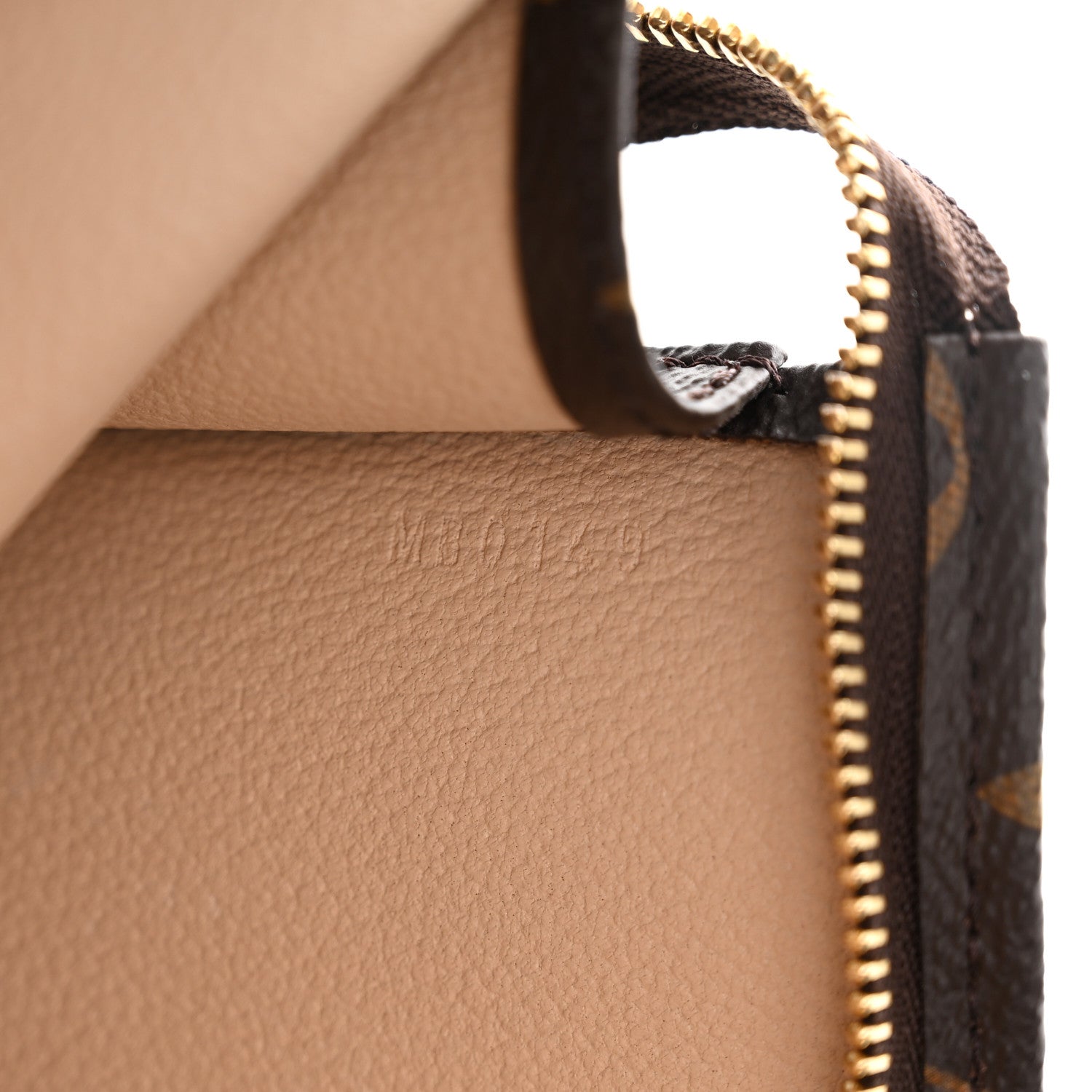 Louis Vuitton Monogram Toiletry Pouch 26 6 of 7