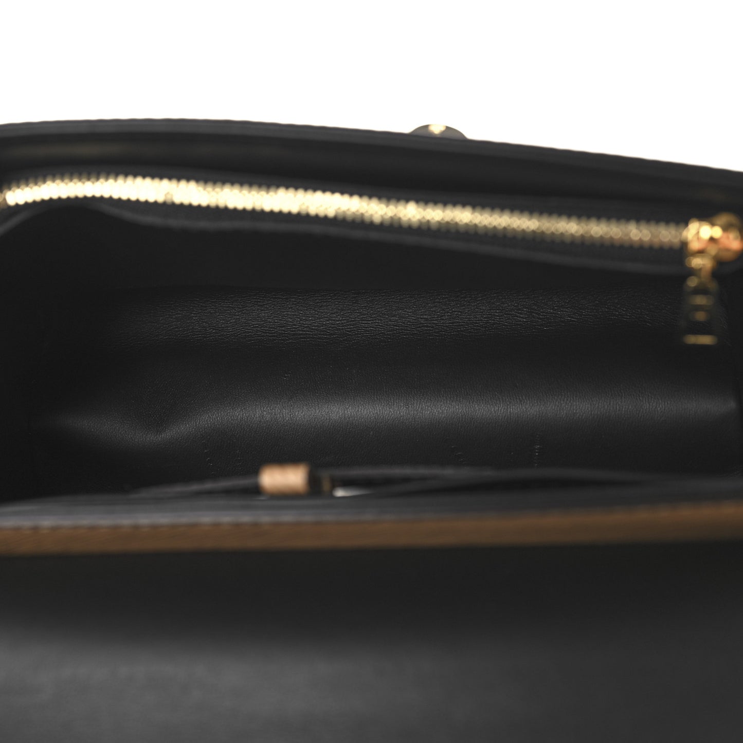 Epi Twist Shoulder Bag MM Camel