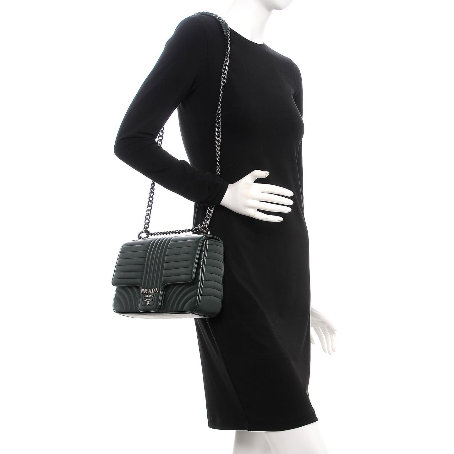 Soft Calfskin Impunture Diagramme Large Chain Flap Shoulder Bag Smeraldo
