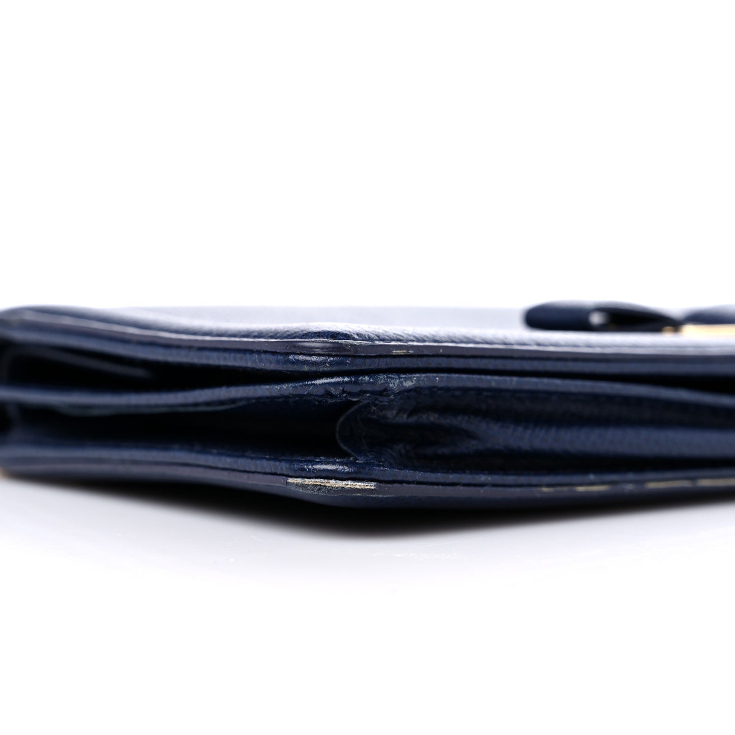 Vera Bow Wallet On Chain Blue