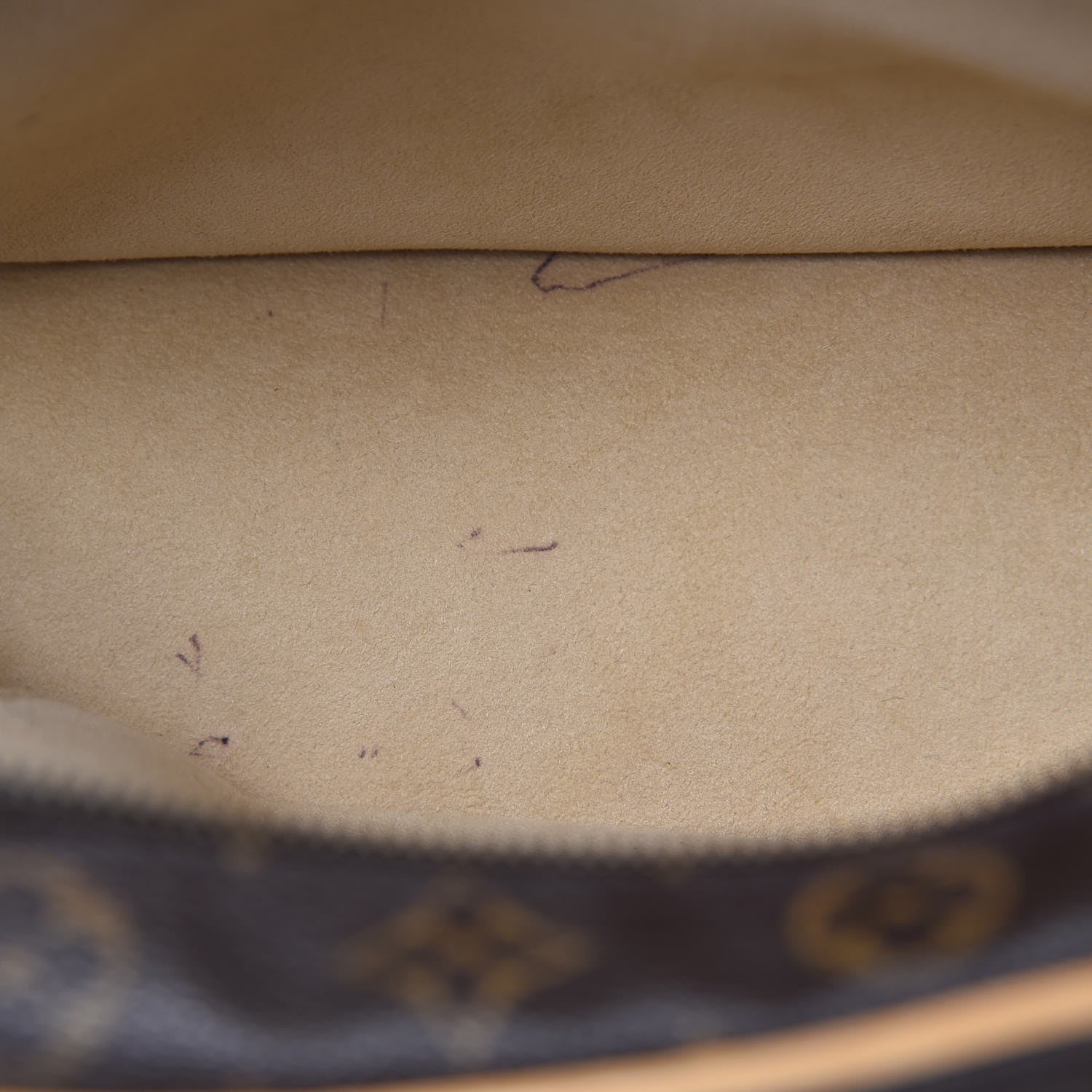 Louis Vuitton Monogram Manhattan PM 9 of 15