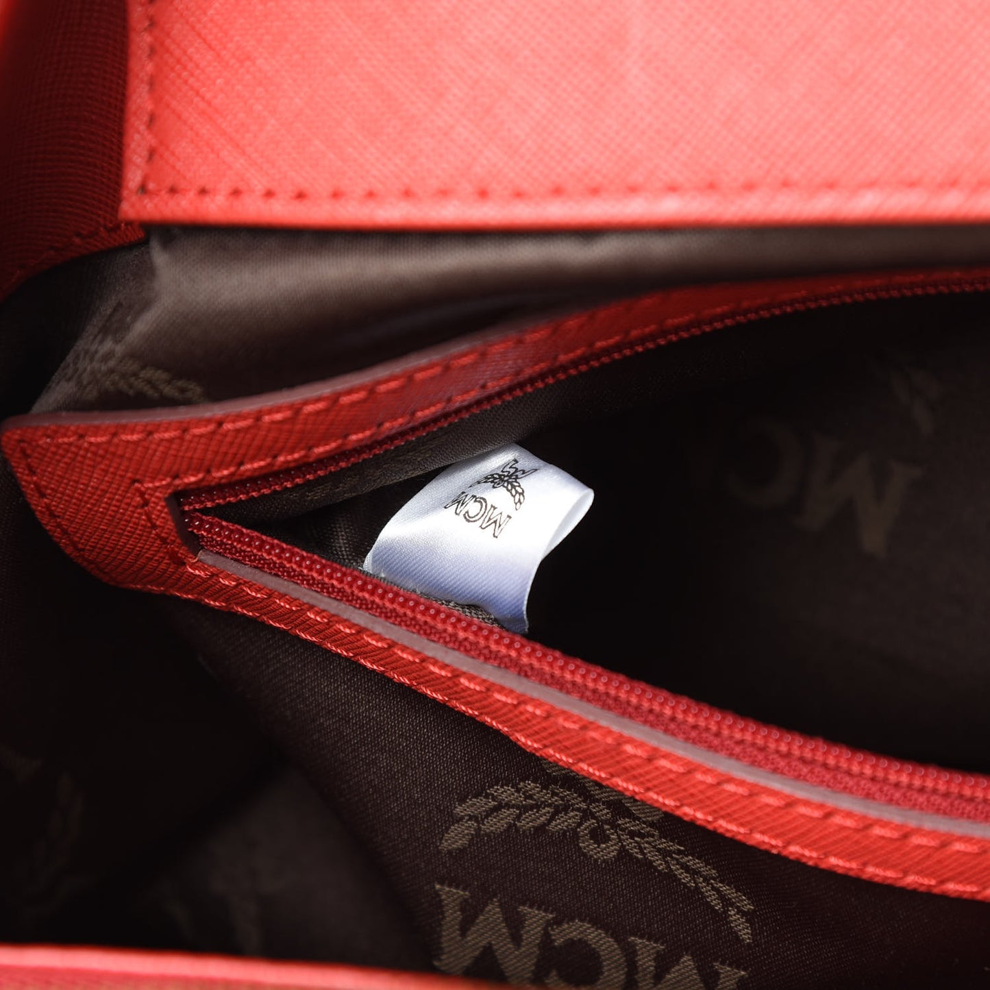 Saffiano Nuovo Tote Hot Coral