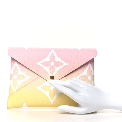 Louis Vuitton Monogram Giant By The Pool Large Kirigami Pochette Pink 2 of 7