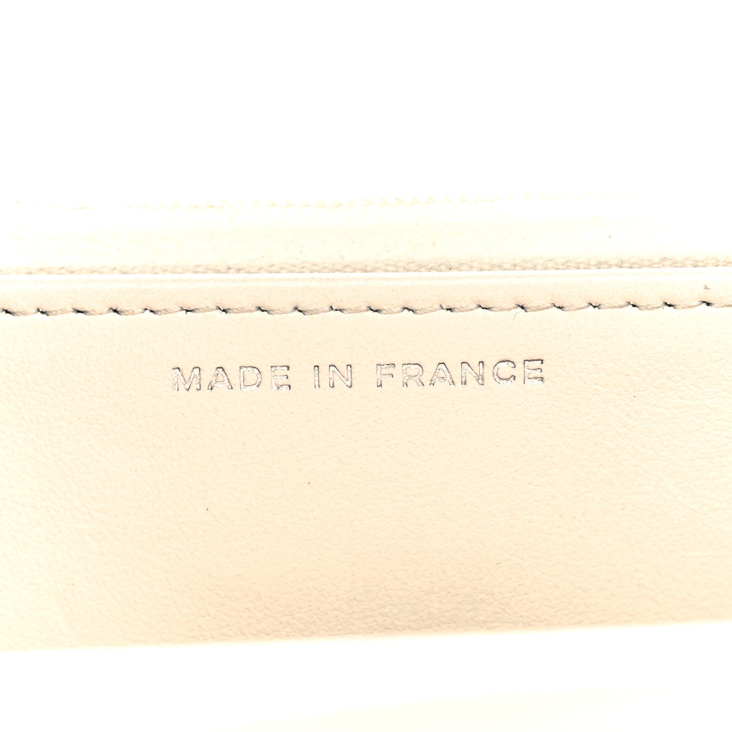 Caviar Quilted Wallet on Chain WOC White