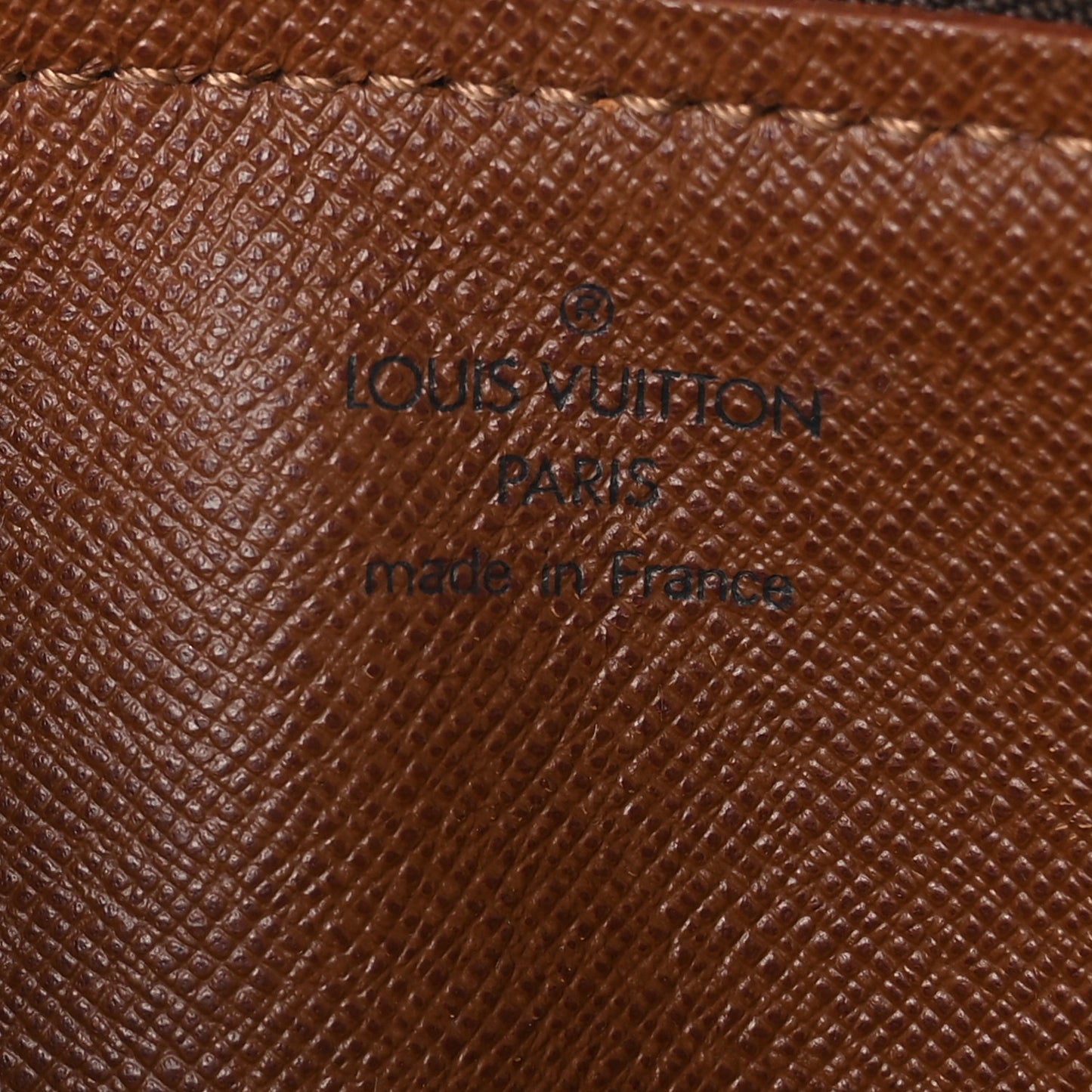 Monogram Papillon 26