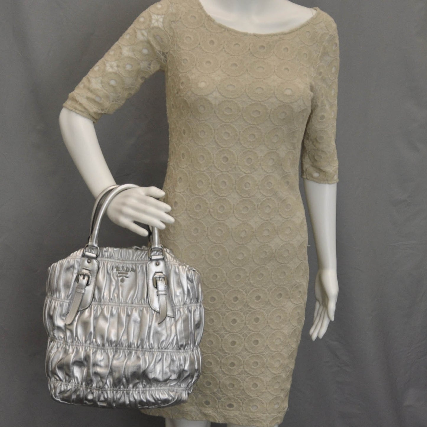 Nappa Dressy Gaufre Frame Tote Argento