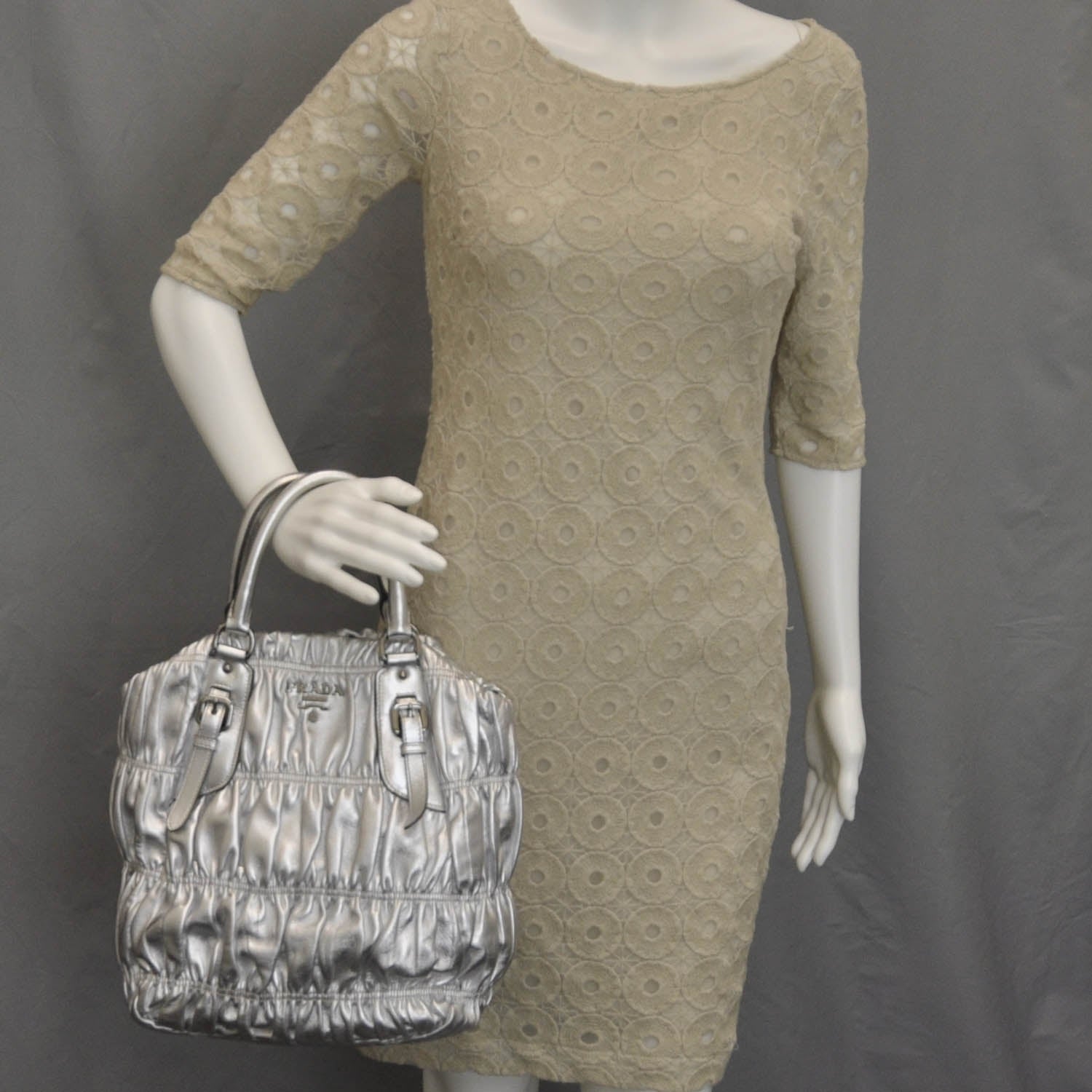 Prada Nappa Dressy Gaufre Frame Tote Argento 2 of 9