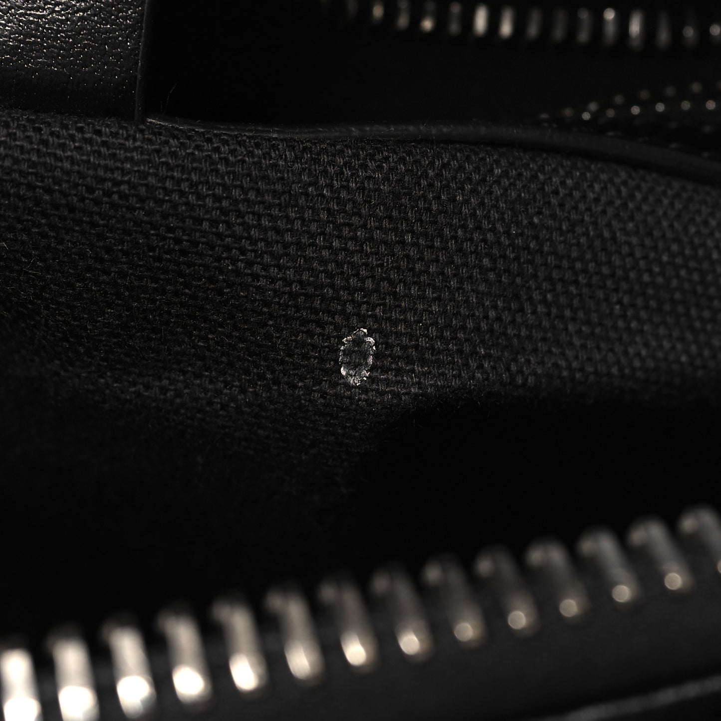 Shiny Lord Calfskin Medium Antigona Black