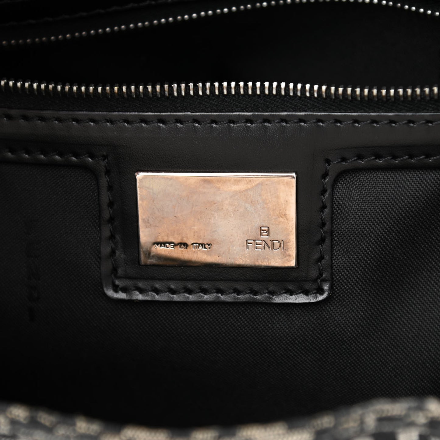Zucchino Shoulder Bag Black White
