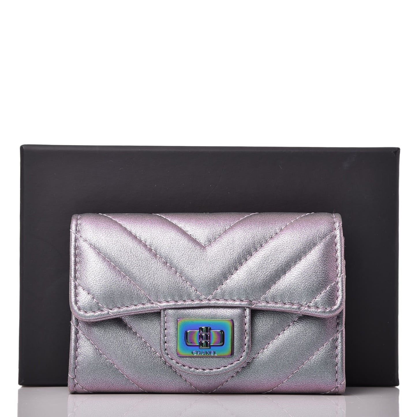 Iridescent Lambskin Chevron Quilted Reissue Card Holder Light Purple