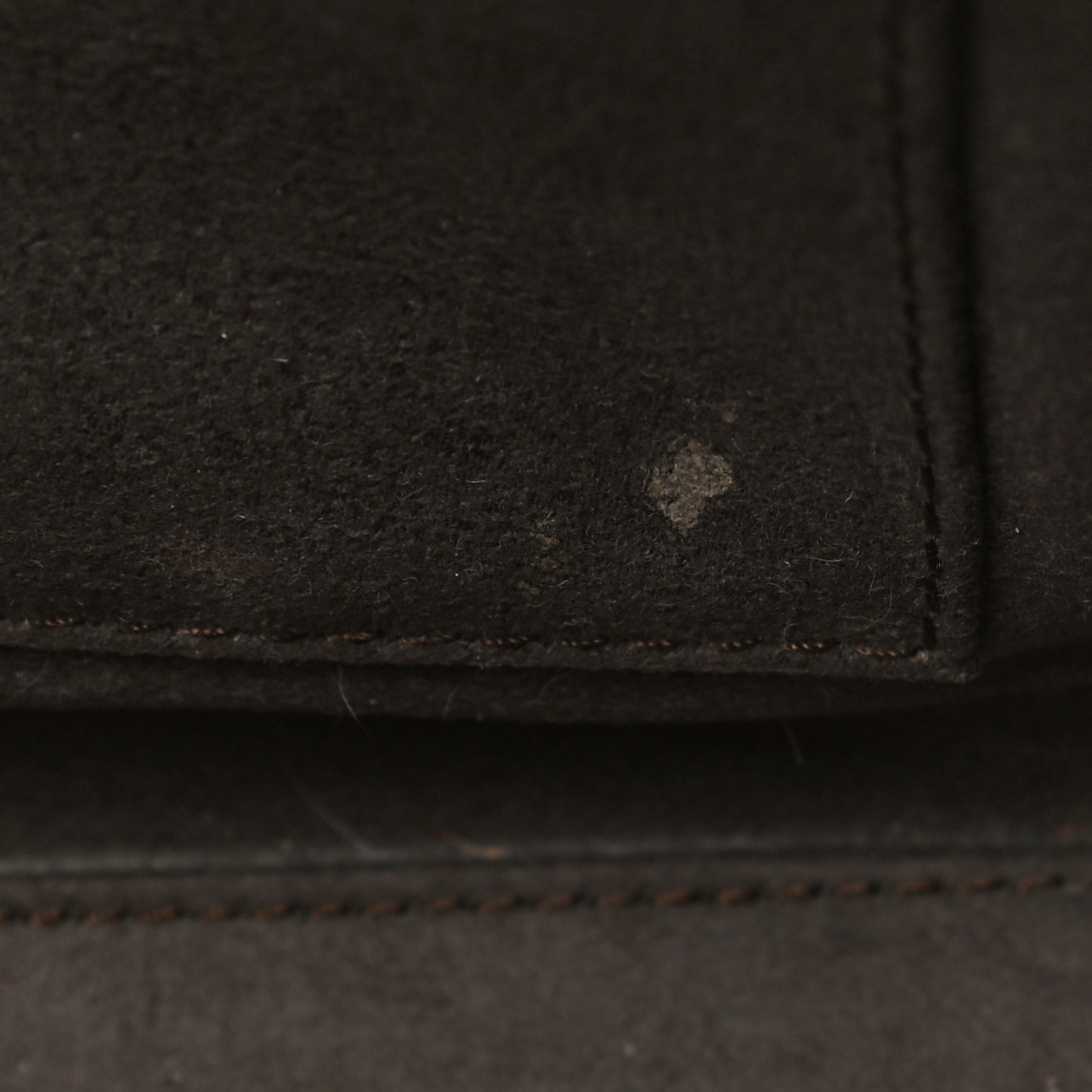 Drummed Calfskin Nano Luggage Souris