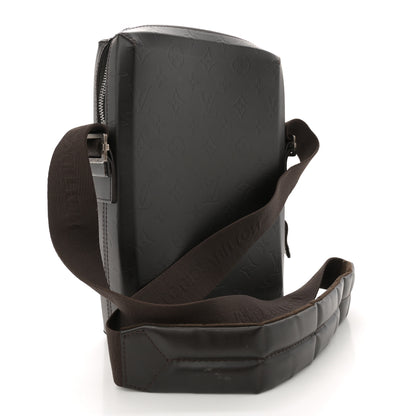 Louis Vuitton Monogram Glace Bobby Cafe 2 of 13