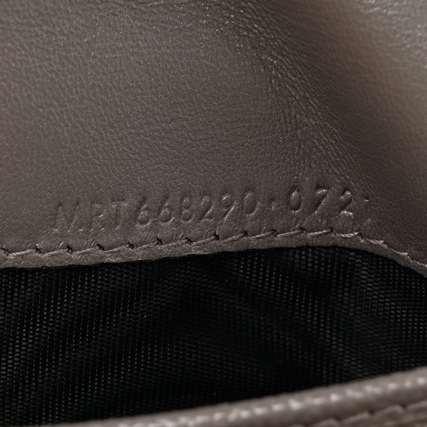 Grain De Poudre Matelasse Chevron Monogram Flap Card Case Fog