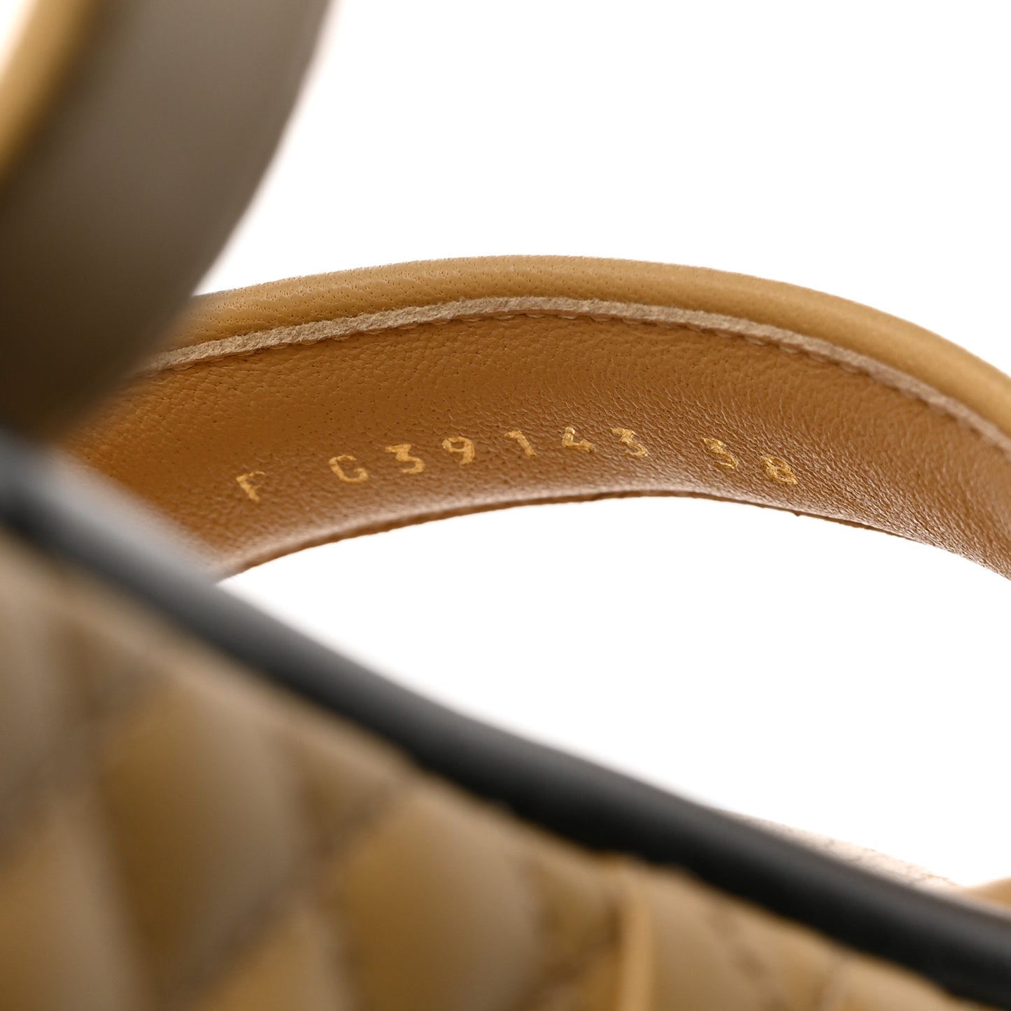 Lambskin Quilted Platform Sandals 38 Beige Black