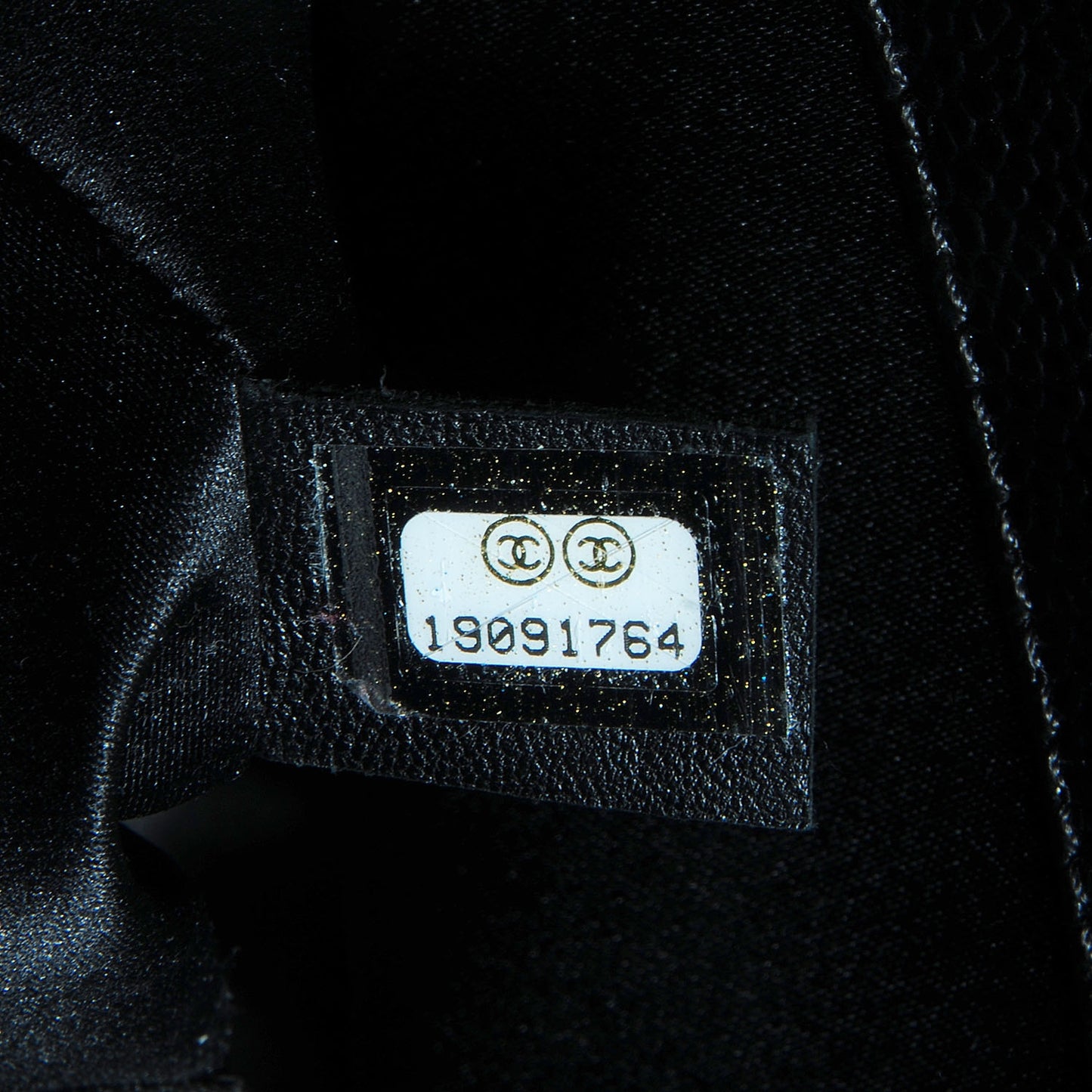 Caviar Grand Shopping Tote GST Black