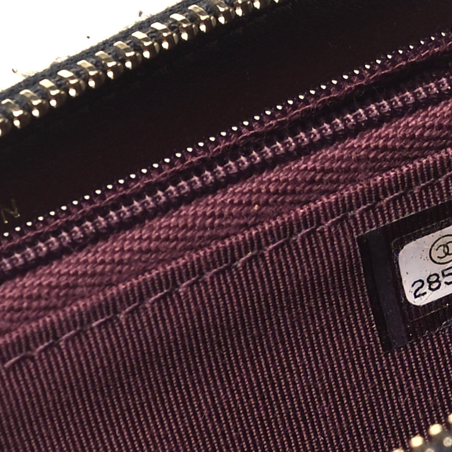 Caviar Quilted Small Zip Around Wallet Black