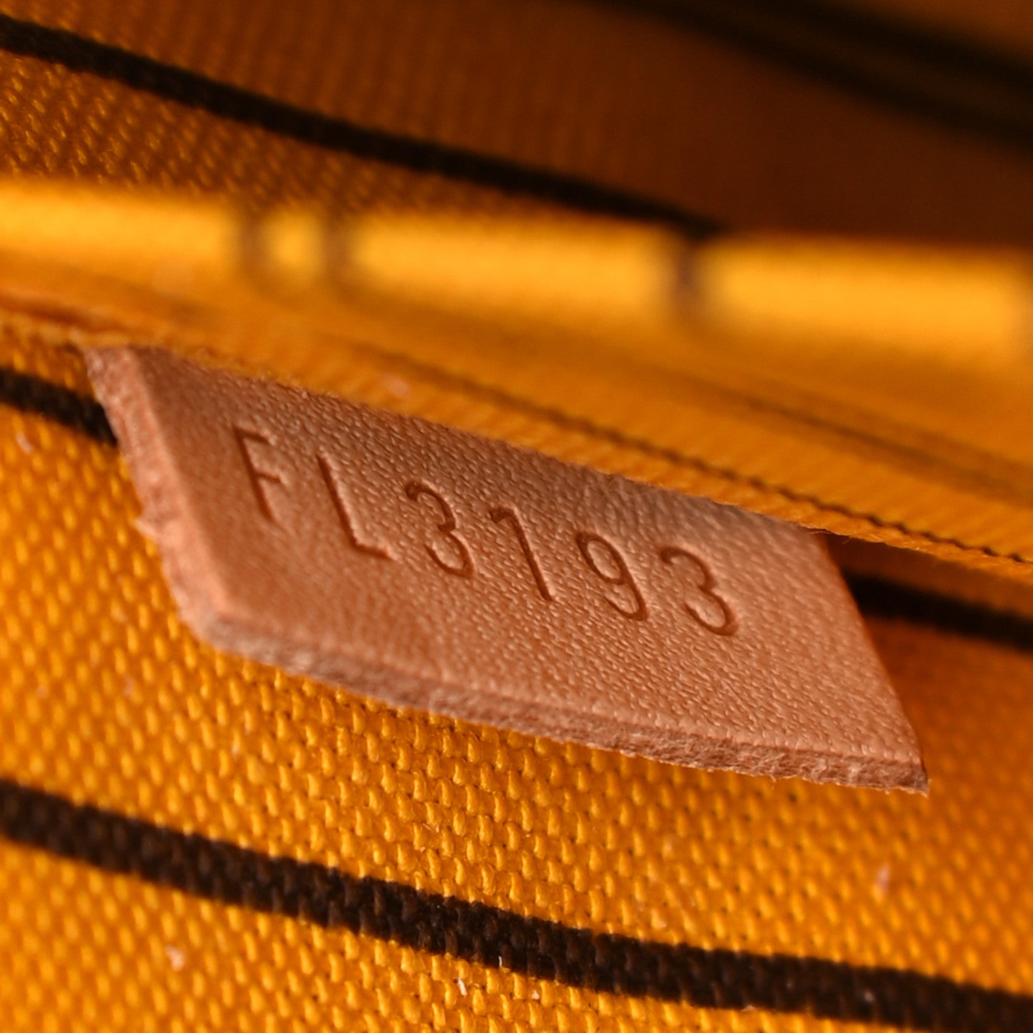 Louis Vuitton Monogram Neverfull MM GM Pochette Mimosa 7 of 8