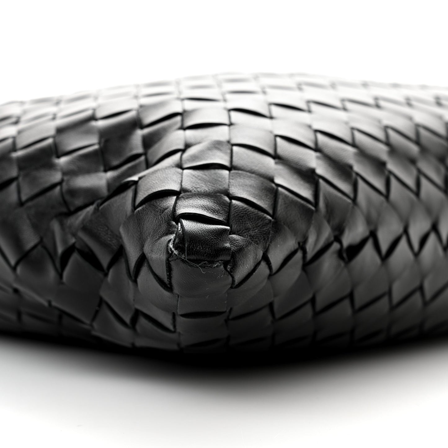 Calfskin Intrecciato Small Hop Black