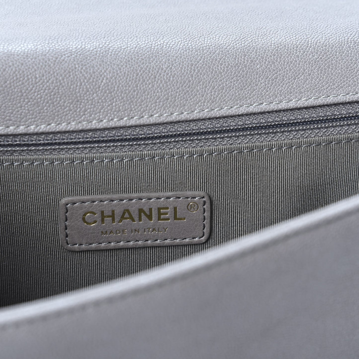 Caviar Quilted New Medium Boy Flap Grey