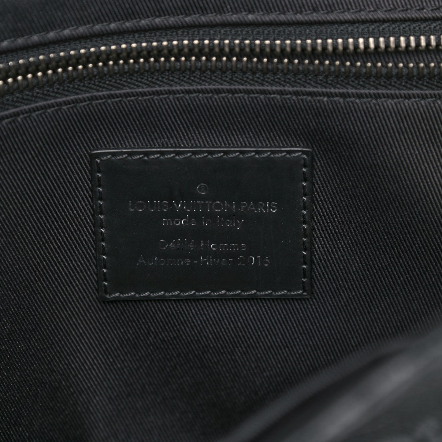 Monogram Eclipse Voyager PM Messenger