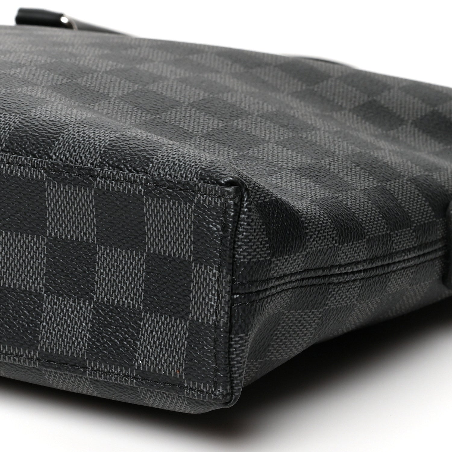 Louis Vuitton Damier Graphite Porte-Documents Jour 9 of 9