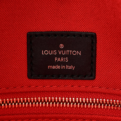 Louis Vuitton Reverse Monogram Giant Onthego MM 6 of 9