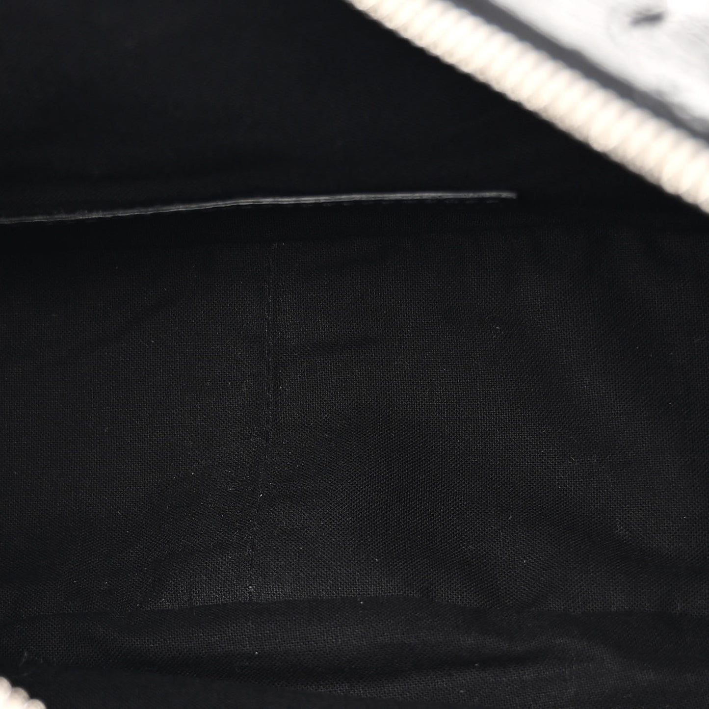 Agneau Arena Small Le Cagole Shoulder Bag Black