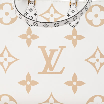 Louis Vuitton Monogram Giant Onthego GM Kaki Beige 8 of 11