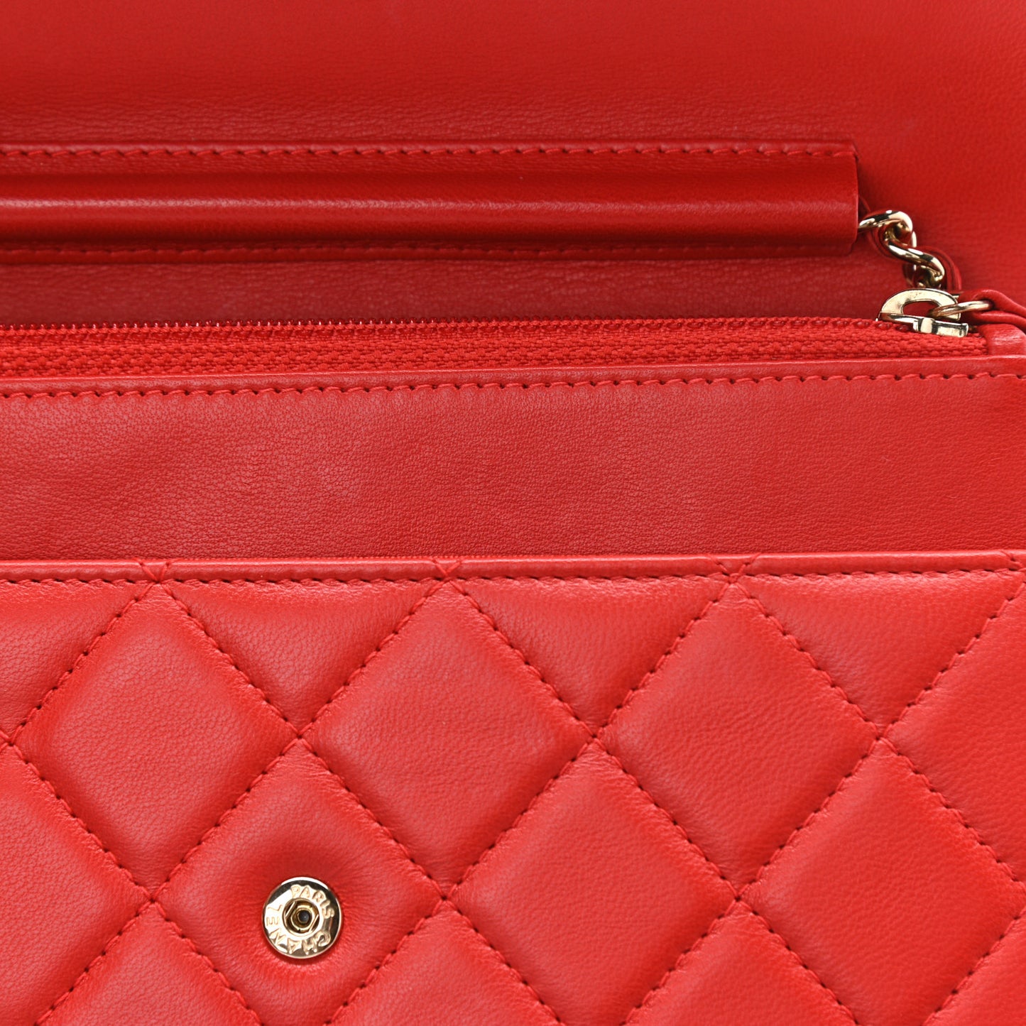 Lambskin Quilted Wallet On Chain WOC Red