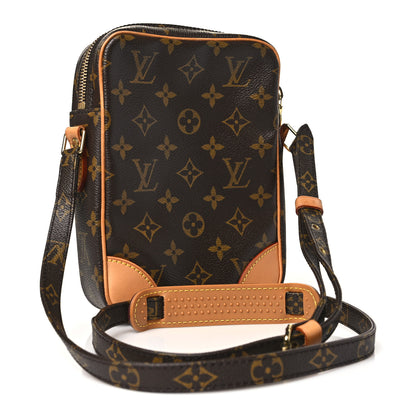 Louis Vuitton Monogram Danube 21 3 of 9