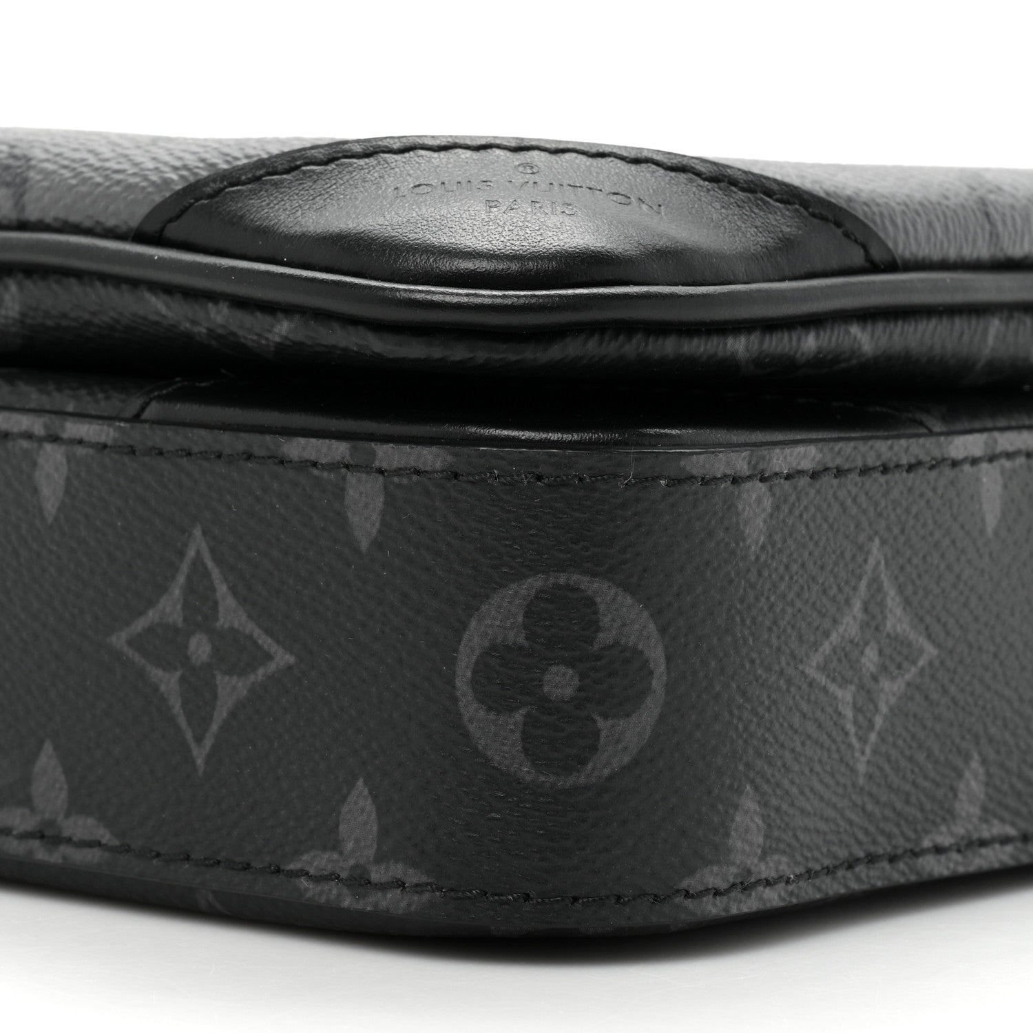 Louis Vuitton Reverse Monogram Eclipse Trio Messenger 9 of 11