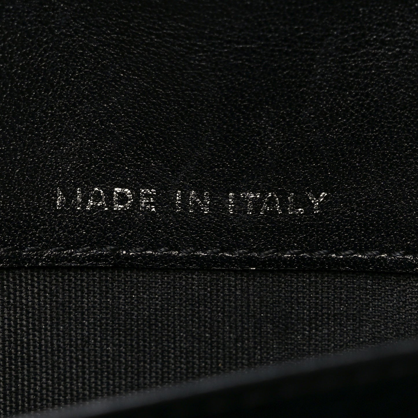 Caviar Sevruga Yen Wallet Black