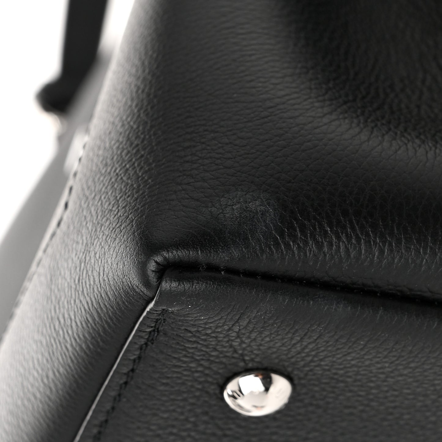 Soft Calfskin Lockme Ever Black