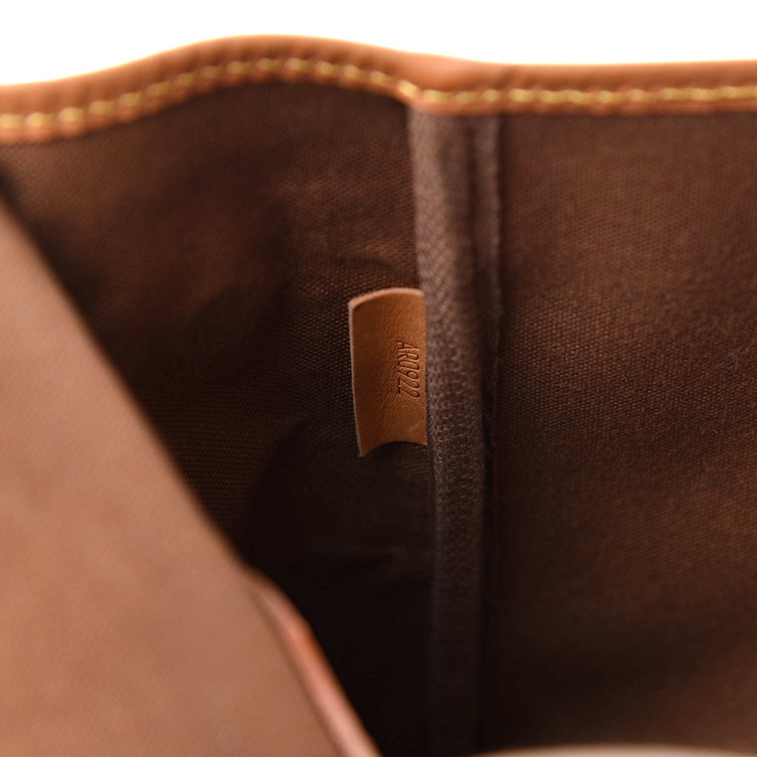 Louis Vuitton Monogram Sac Gibeciere GM 6 of 20