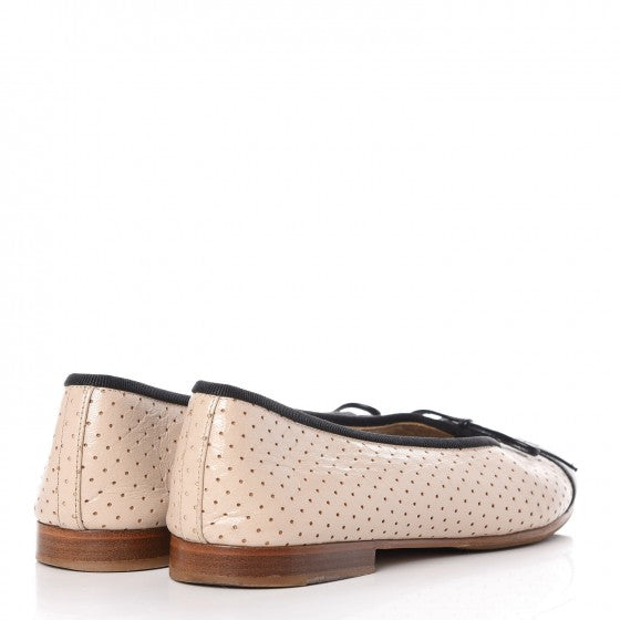 Lambskin Perforated Cap Toe Ballerina Flats 36 Beige Black
