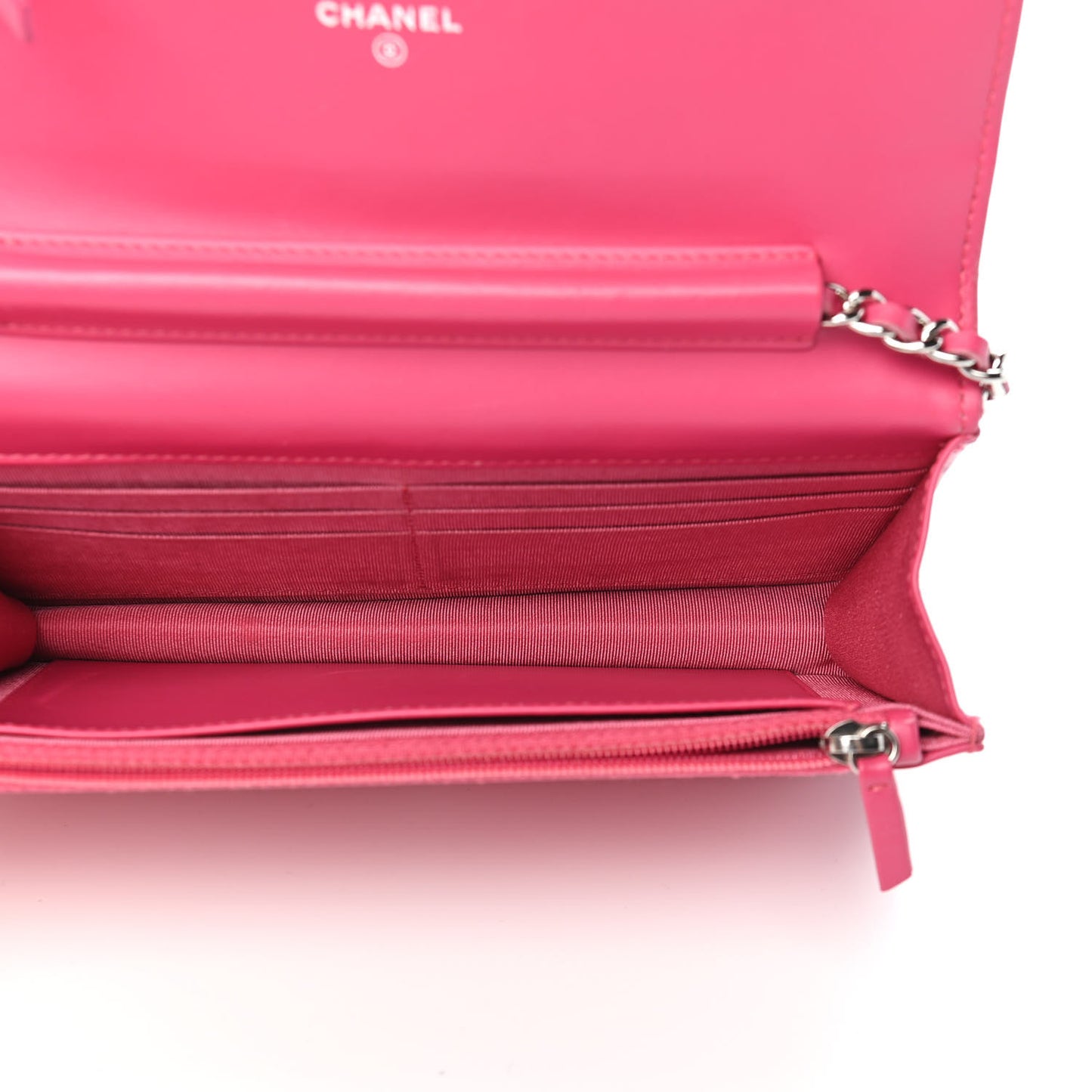 Patent Quilted Wallet On Chain WOC Fuchsia